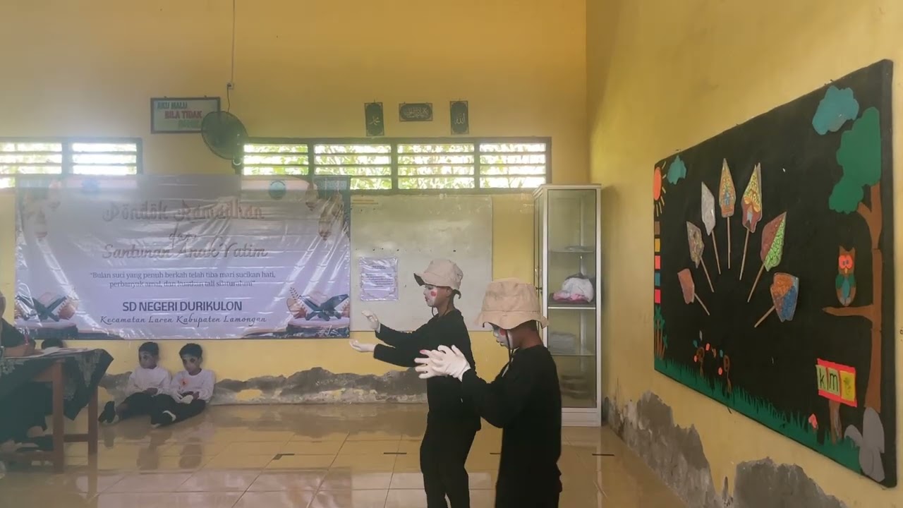 Pantomim FLS3N tema memetik buah