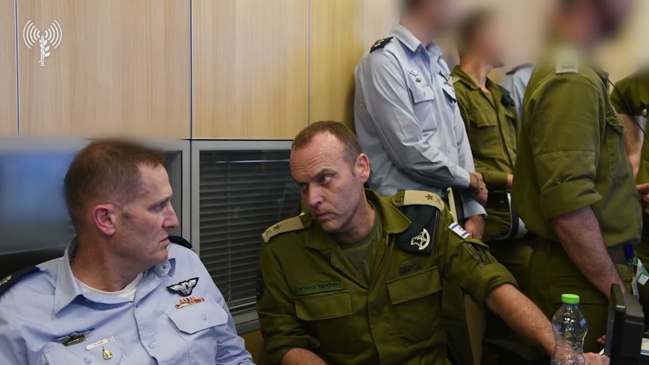 מפקד חיל האוויר, אלוף תומר וראש אגף המודיעין, אלוף שלומי בינדר מנהלים את התקיפות באיראן במכת הפתיחה