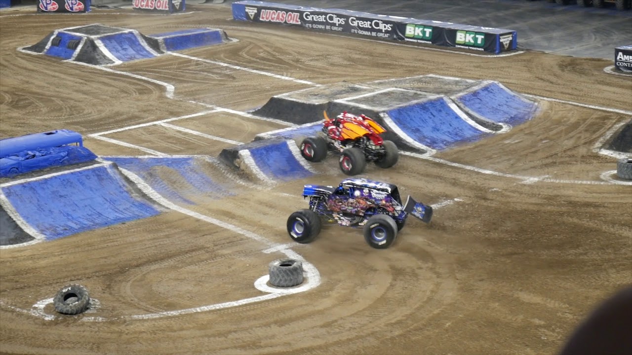 2019 Monster Jam Racing Highlights | Minneapolis, MN | February 16, 2019