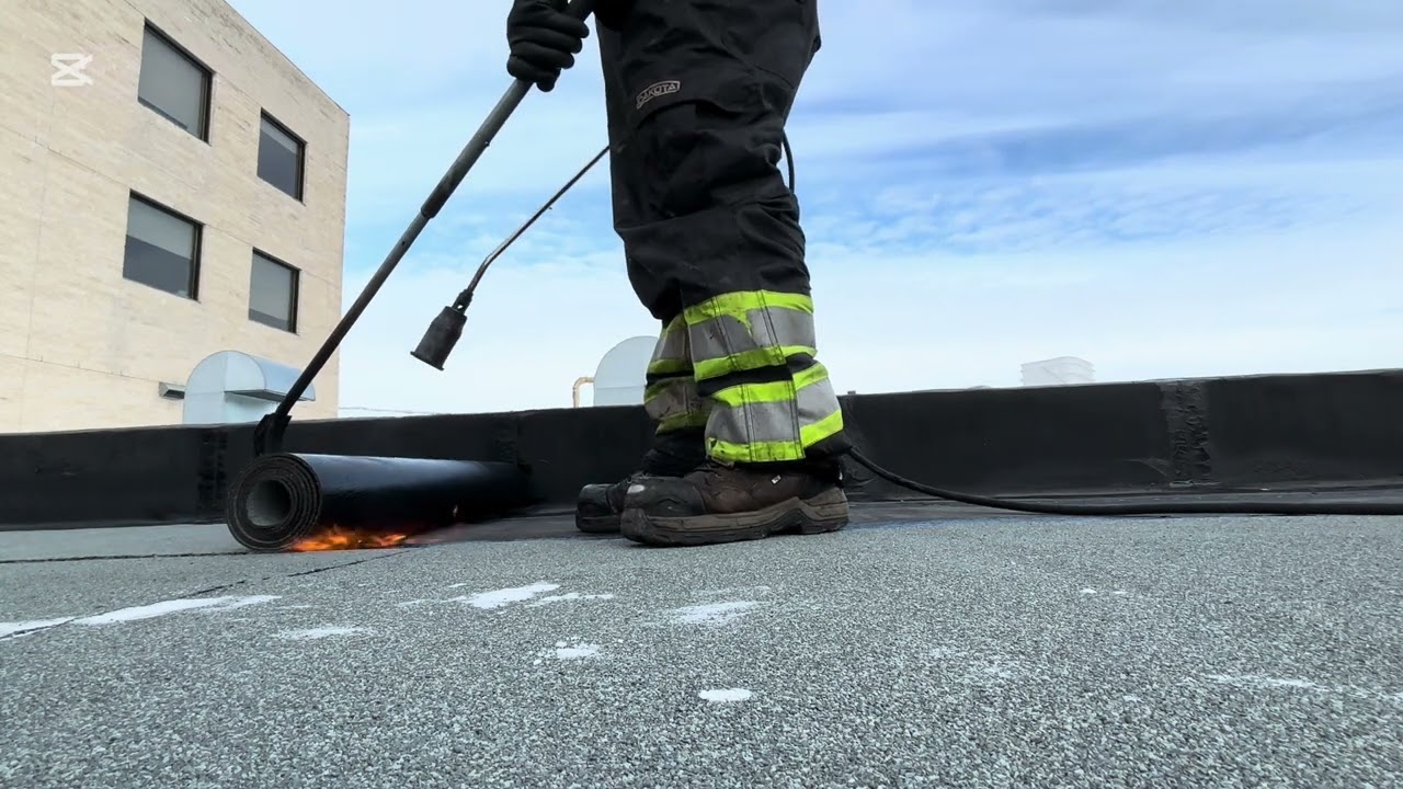 Roofing - real job in Canada. Flat roof. Cap sheet 🇨🇦🥶❄️