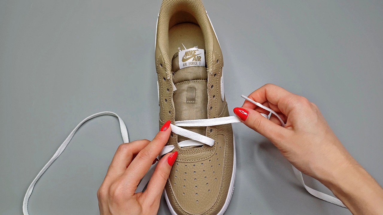 How to Lace Nike Air Force 1s the Clean Way | Loose AF1 Lacing Tutorial