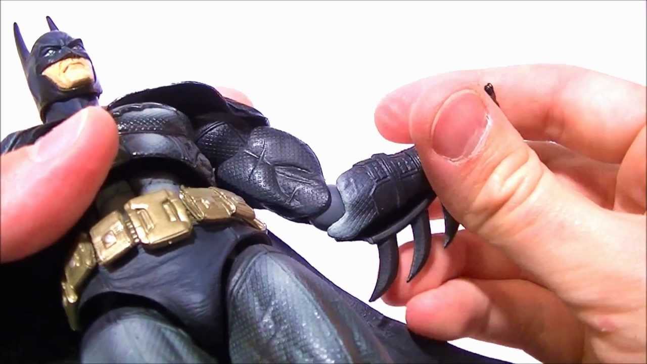 Play Arts Kai Arkham Asylum BATMAN Video Review