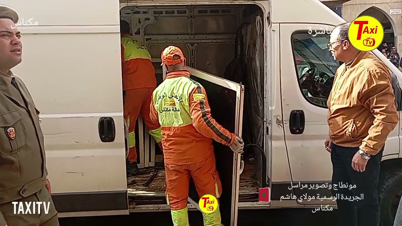 الباشا والقايدةوقفين على تحرير الملك العمومي بحي الزيتون مكناس