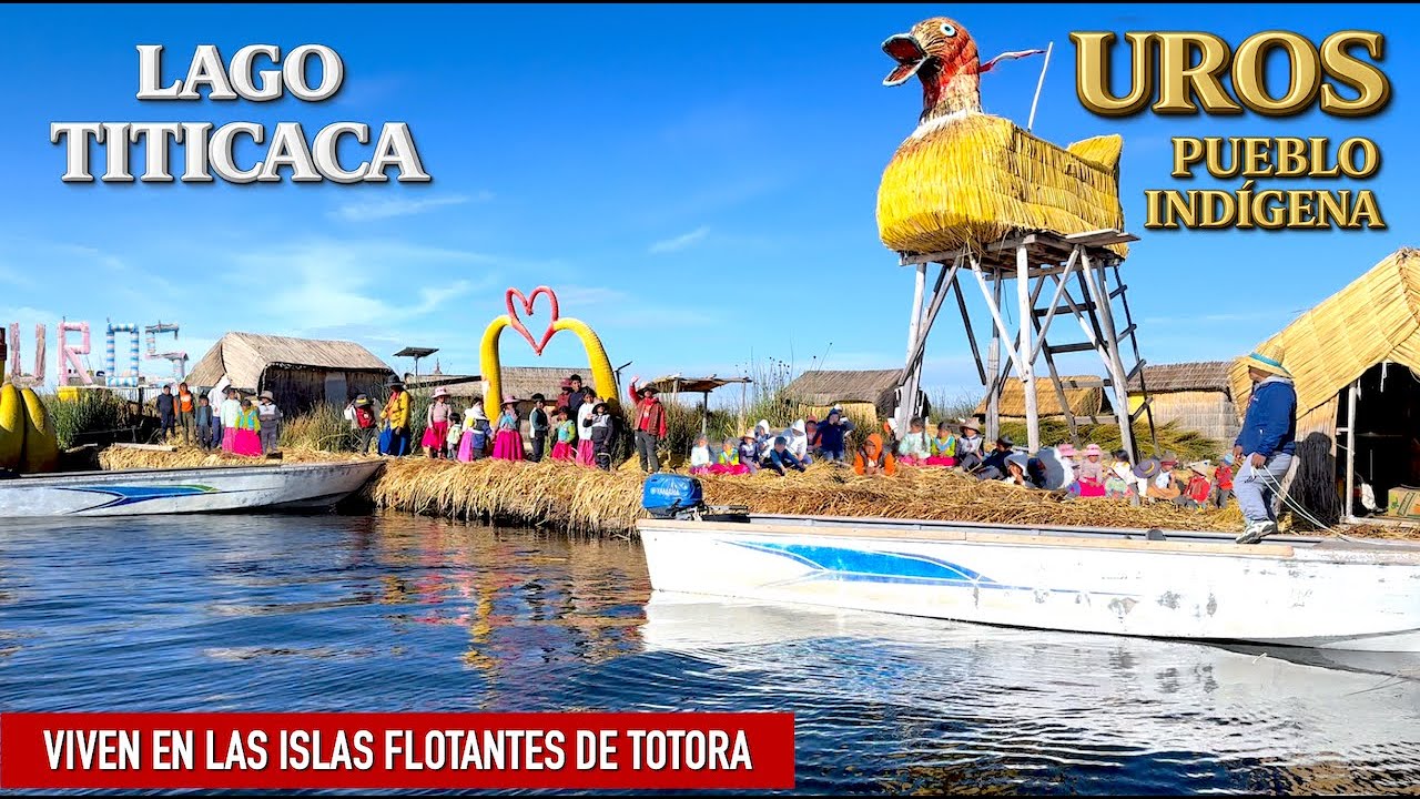 Niños UROS de Islas Flotantes del Lago Titicaca / Comunidad Indígena originaria