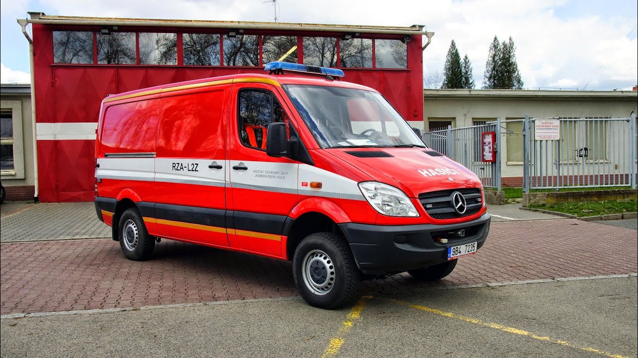 POŽÁRY.cz: Rychlý zásahový automobil z brněnské stanice BVV