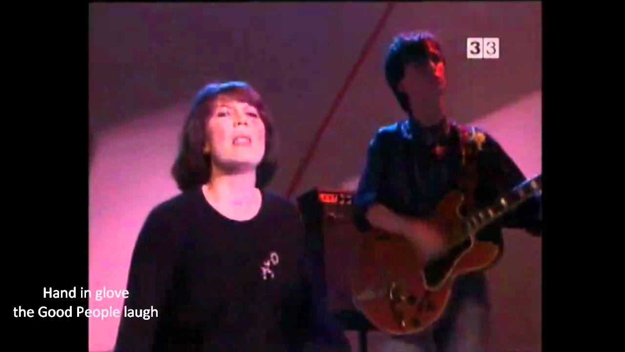 sandie shaw - the smiths- hand in glove