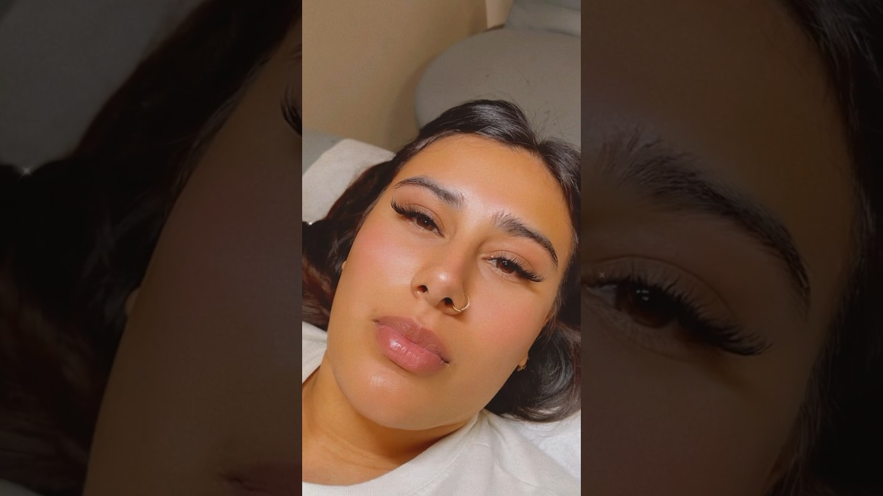Volume lashes 😍 #volumelashes #volumeextensions #lash #lashesonfleek #shorts