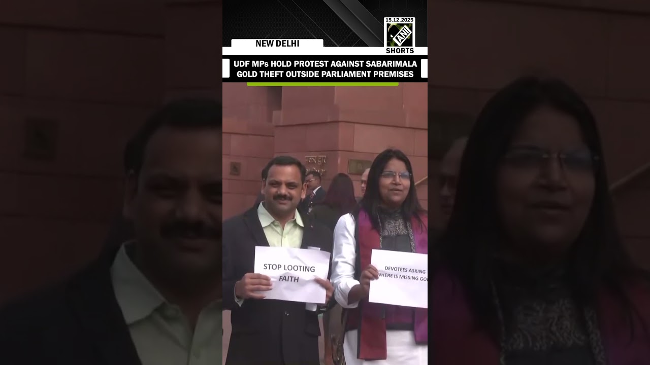 UDF MPs hold protest against Sabarimala Gold theft outside Parliament premises