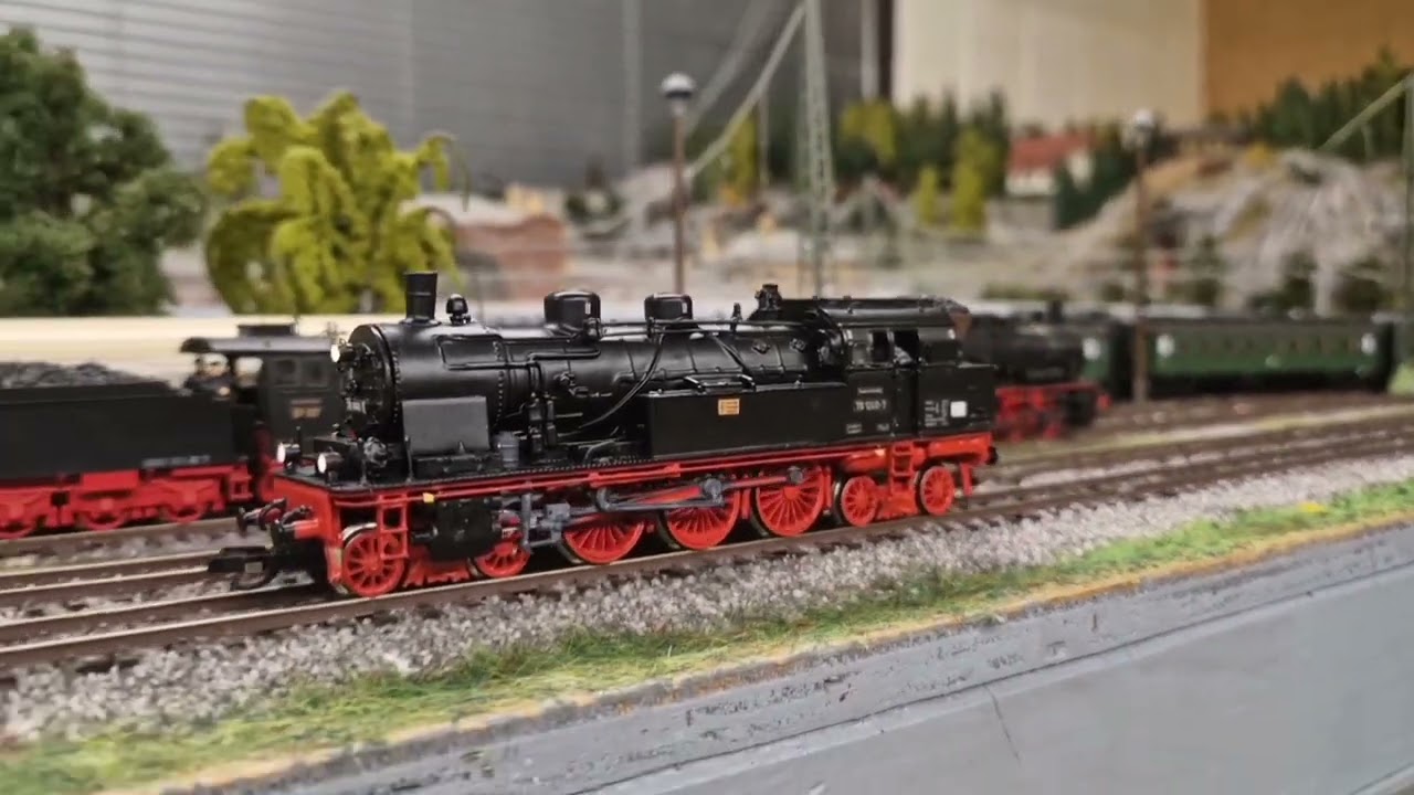 BR78 DR.  Jatt. vs.  Tillig.  Spur TT