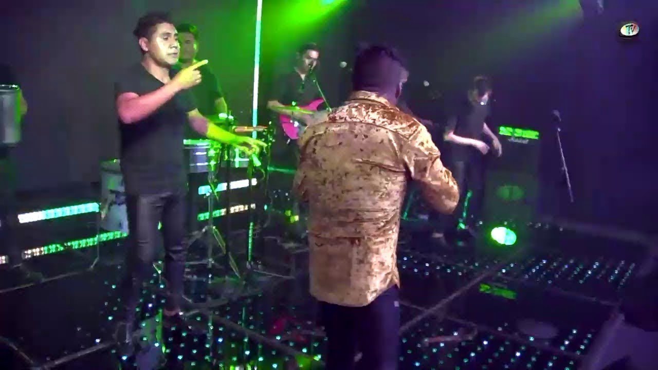 Yulios Kumbia (Titanio TV)