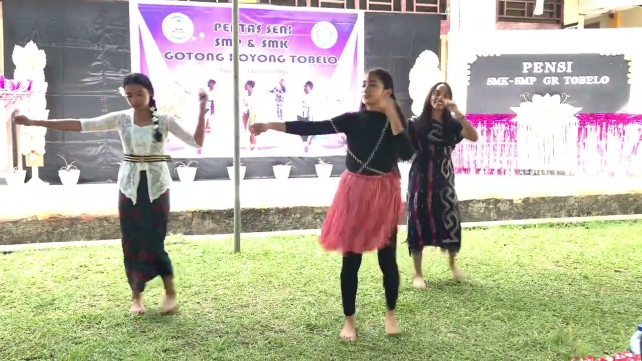 Tarian Kreasi | XII ADM SMK GOTONG ROYONG