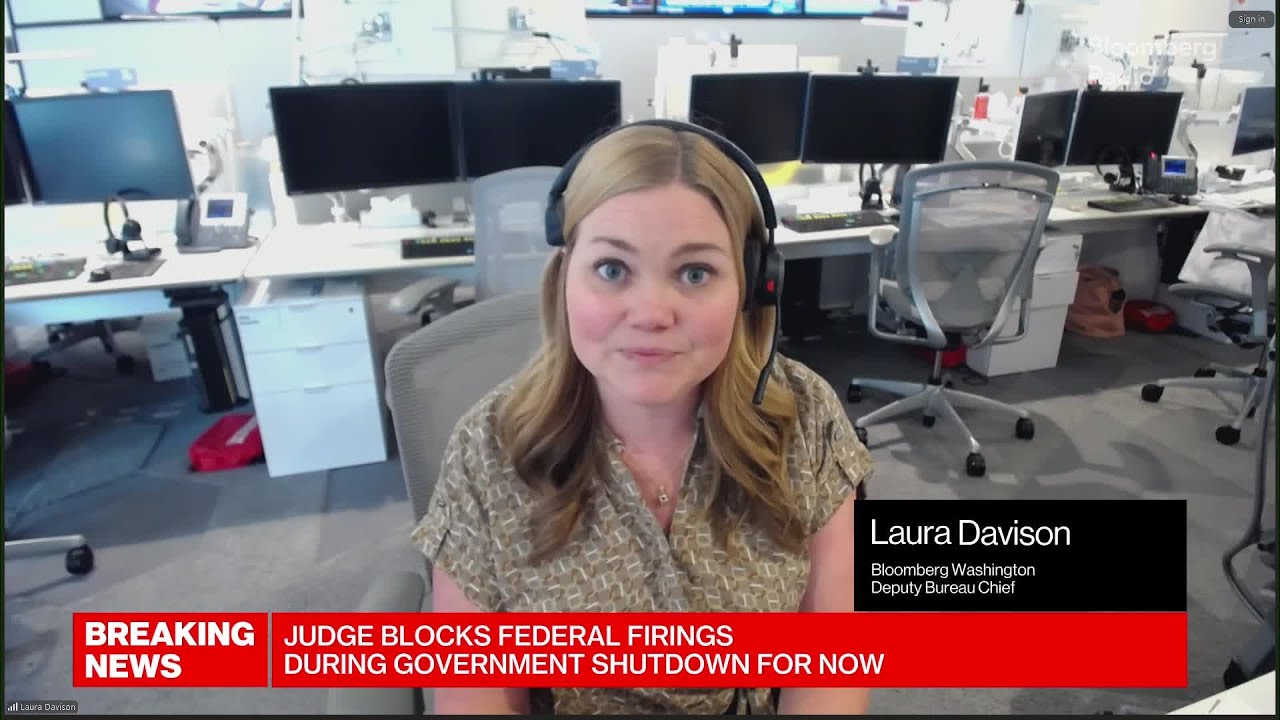 Judge Temporarily Blocks Federal Firings During Shutdown