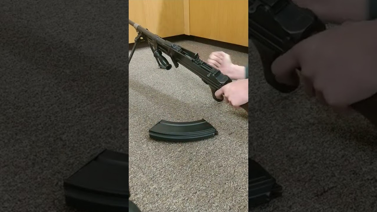 WW2 [1942] Bren Gun Quick Change Barrel (QCB)