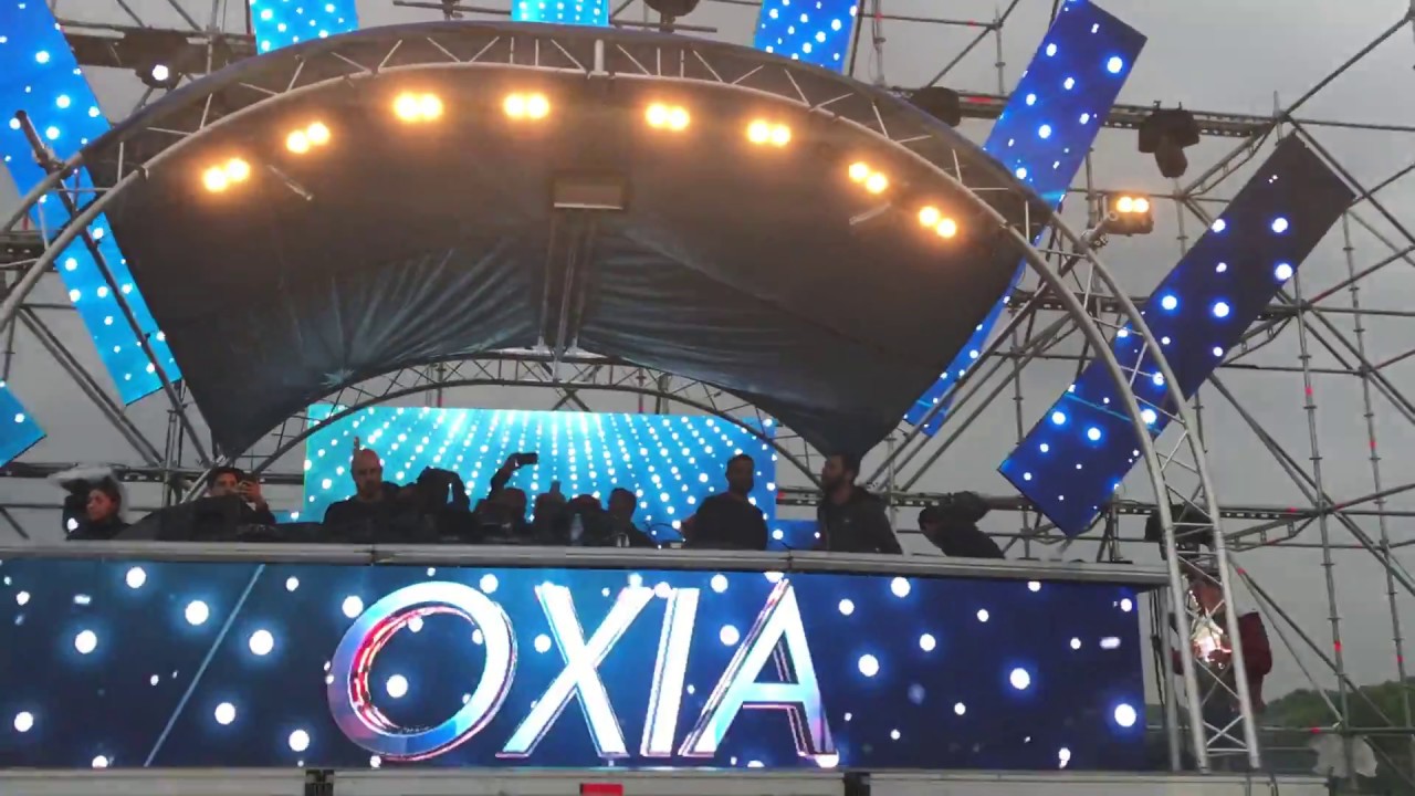 Oxia plays 