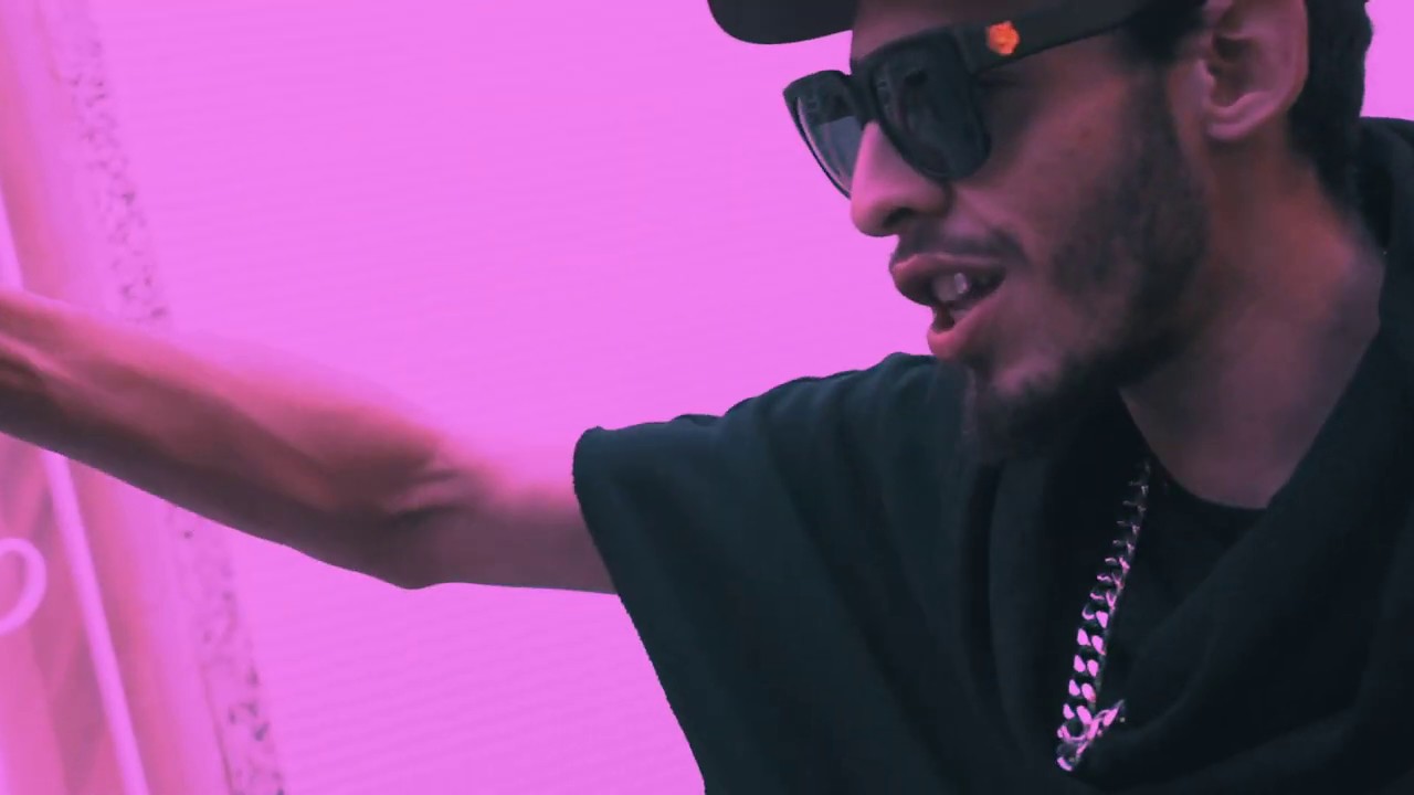 OFF-MAN - B3ID 3LIK ( Clip Officiel ) #CASAbLANCA #VEVO