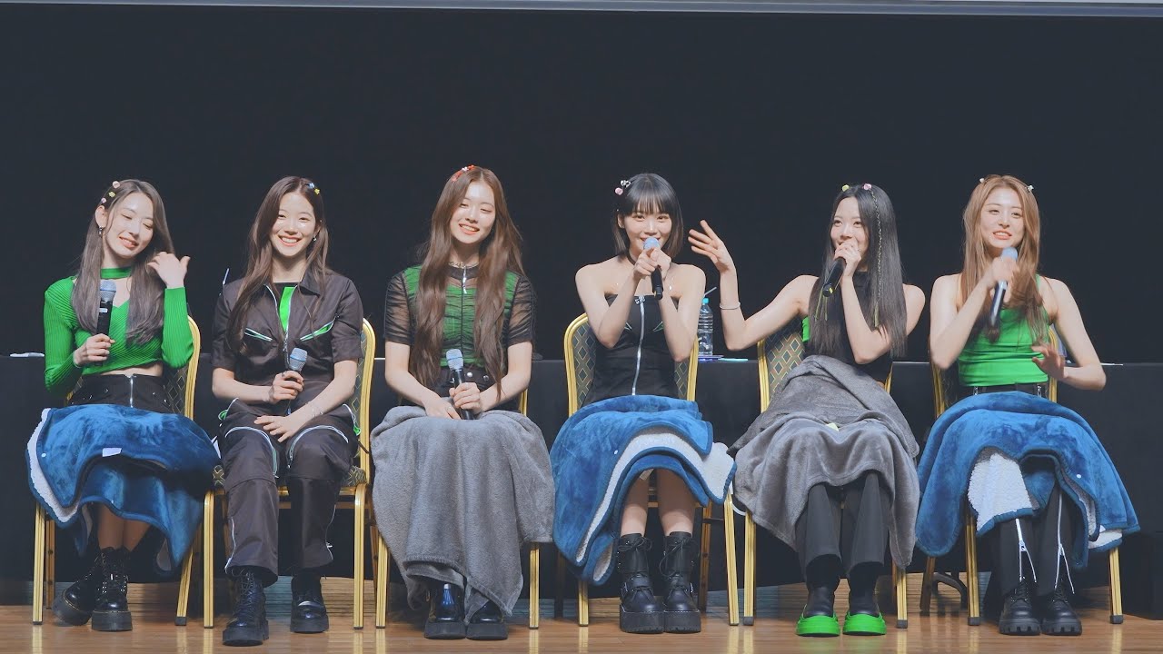 220513 르세라핌(LE SSERAFIM)  'Q&A Talk(Comment full version)'  4K60p 직캠(fancam) @fansign CTS홀