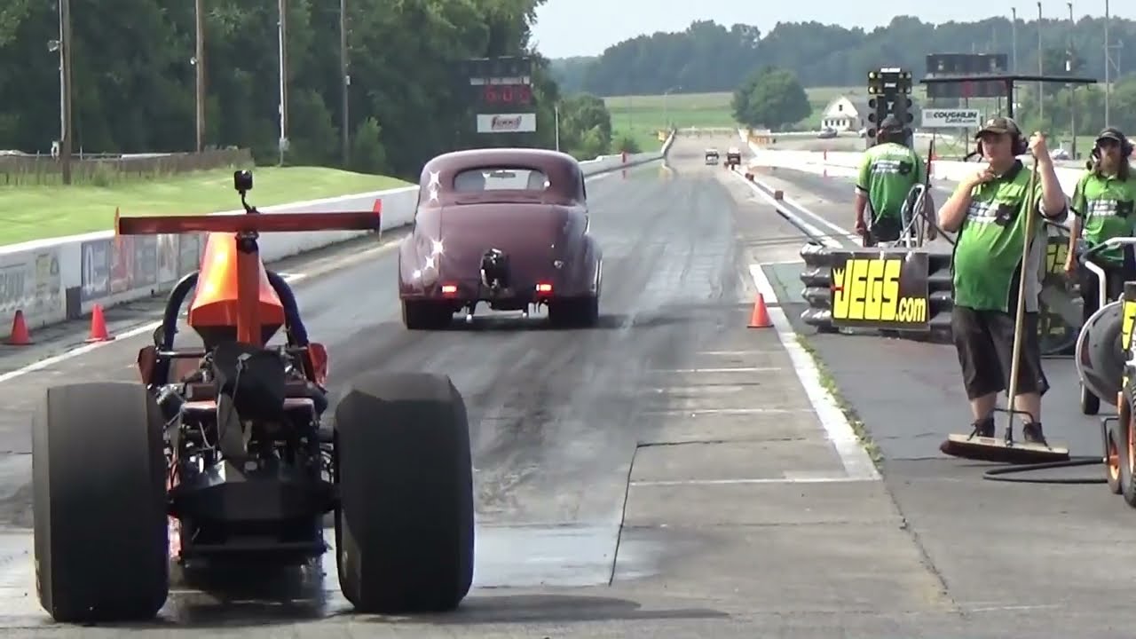Burnouts And Launches Mopar Nationals 2023