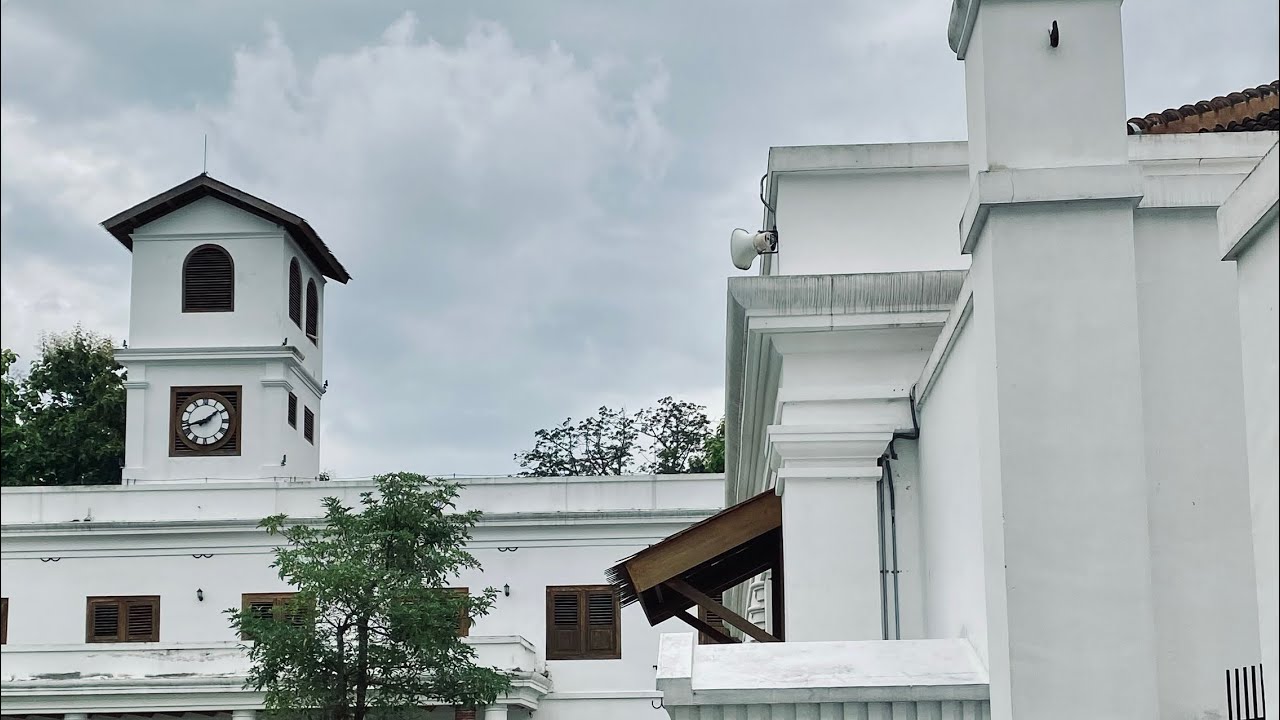 Walking trough silent history