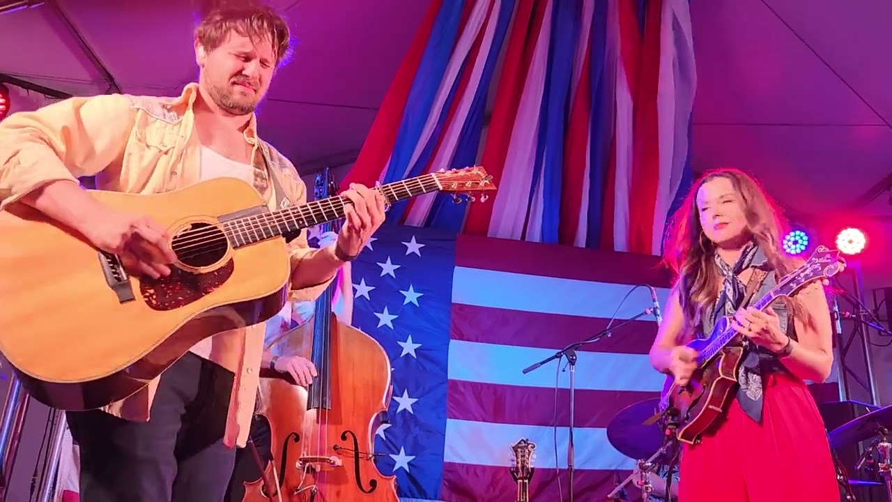 Sierra Hull - Bombshell