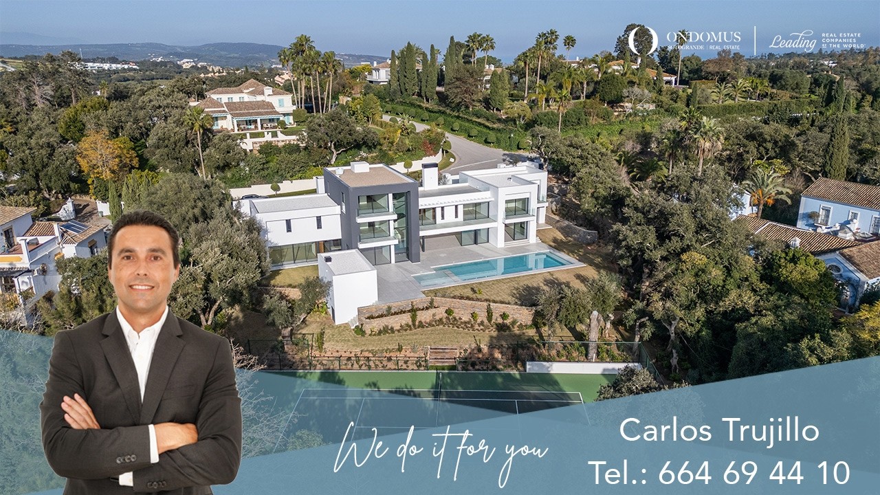 Exclusiva villa contemporánea en el corazón de Sotogrande