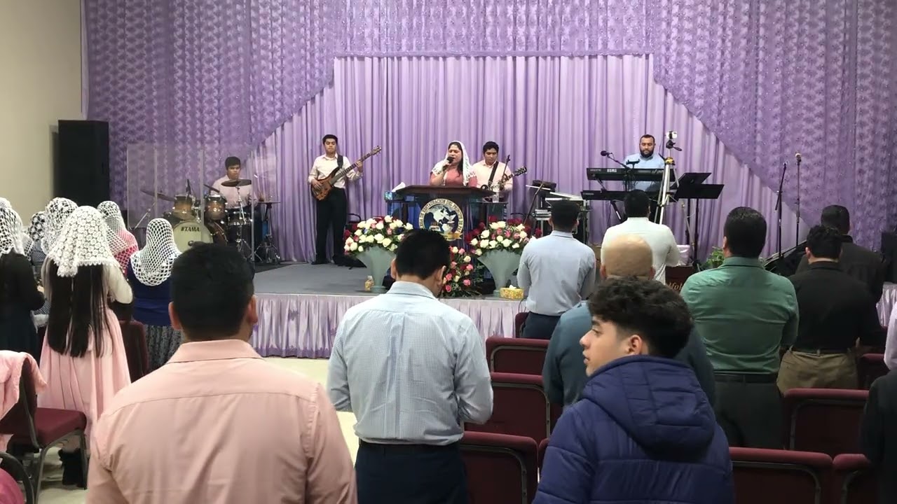 Hermosos coros y adoración. Culto acción de Gracias,Gloria a Dios.