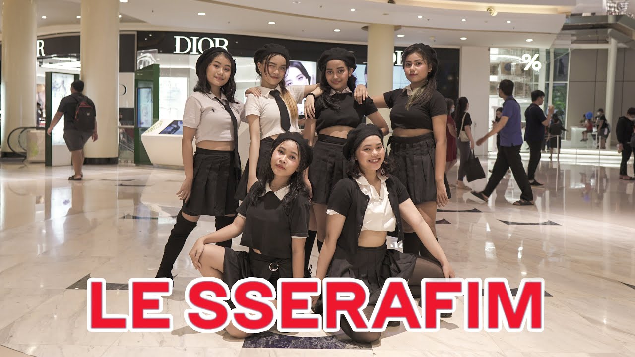 [PUBLIC DANCE COVER | ONE TAKE] LE SSERAFIM 'BLUE FLAME' cover by PEONPEONHAN from Indonesia