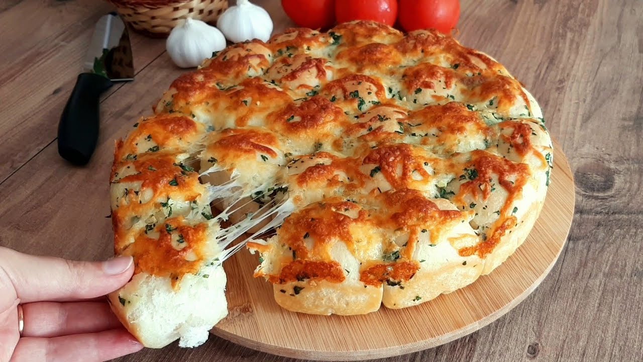 Домашний легкий чесночный хлеб