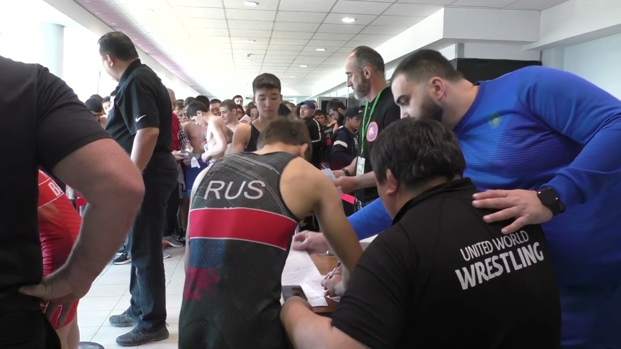 Взвешивание борцов до 16 лет 57 кг. Элиста 2022. 1 часть.