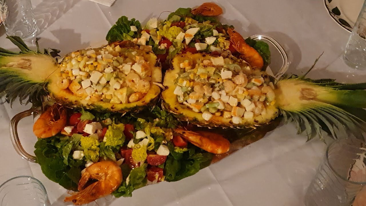 سلطة الاناناس وفواكه البحر الراقية المداق salade d ananas et les fruits de mer