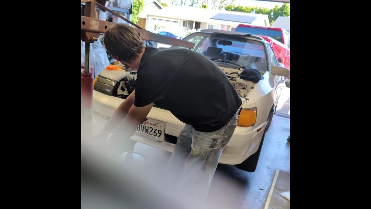 '88 Toyota Celica All Trac (ST165) Engine Removal Starting Trouble Pt.1