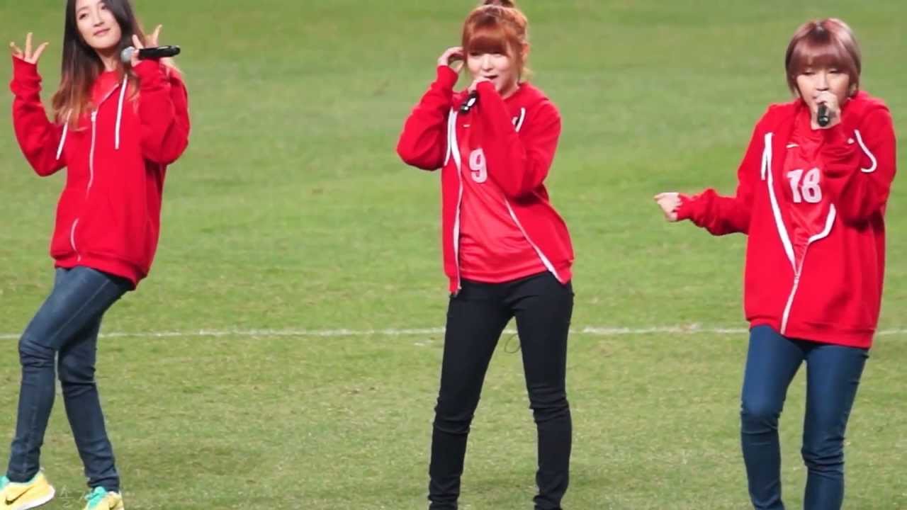 130326 4Minute (Sohyun Focus) - 'Heart to Heart' @ South Korea vs. Qatar World Cup Qualifer [FANCAM]