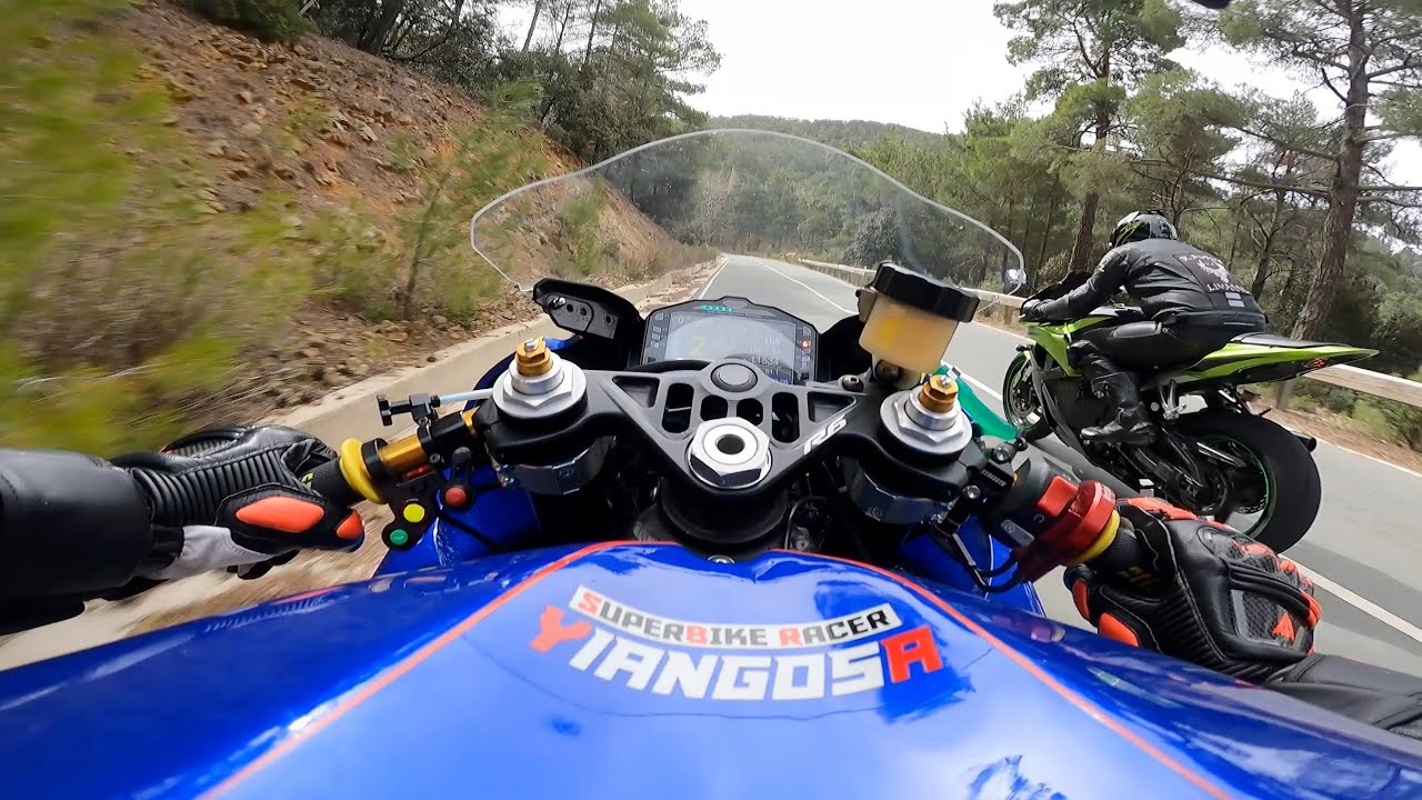 Yamaha R6 Vs Honda CBR 600