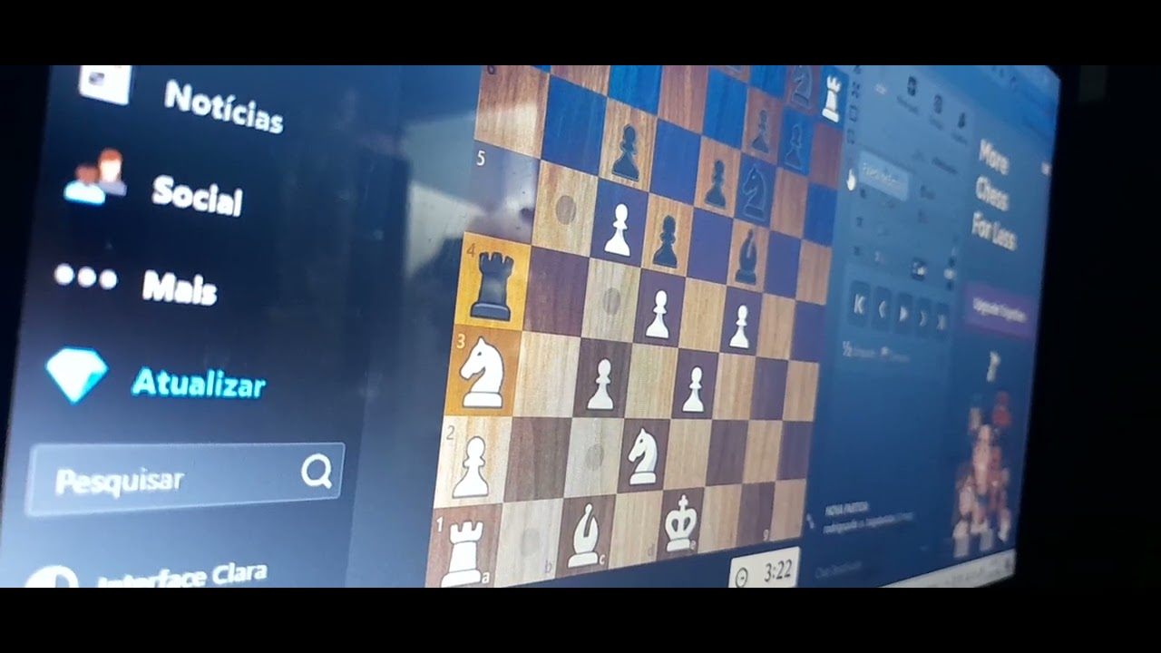 Partida online de xadrez contra Taiga - 12 anos de idade. 