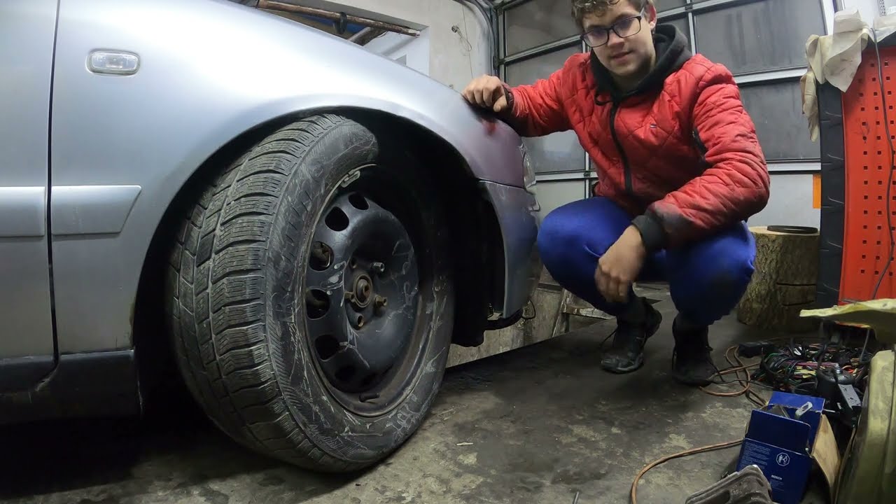 A4 B5 LIFT (99-01) Demontaż przedniego zderzaka (4K)