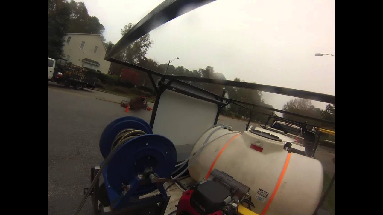 How to Softwash / Low Pressure Wash Homes