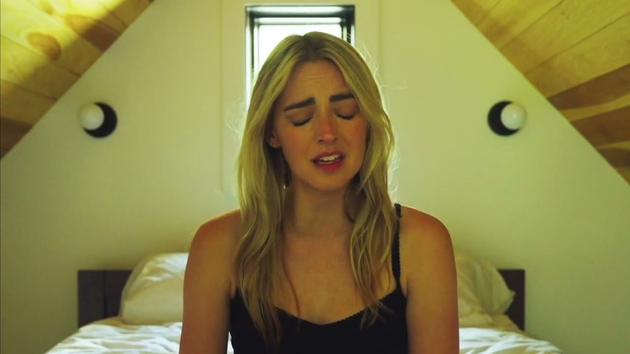 Katelyn Tarver - Don't Eat Pray Love (Official Visualizer)