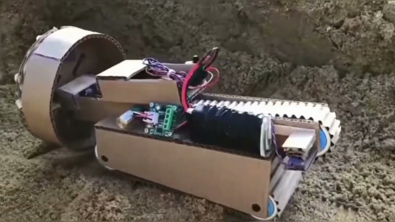 PROT&Oacute;TIPO DE UMA TUNELADORA COM FUNCIONAMENTO A BATERIA LINHA-6 LARANJA DO METR&Ocirc; AGOSTO 2023.
