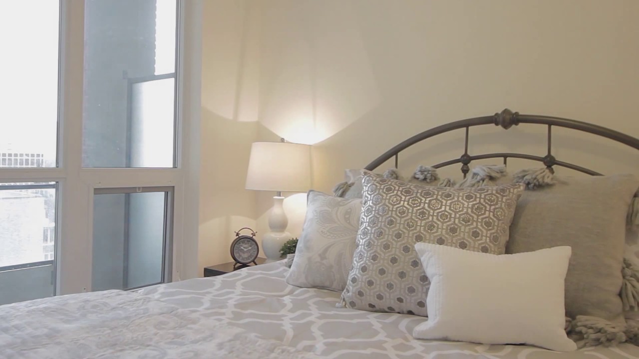 23 Glebe Rd W #425, Toronto