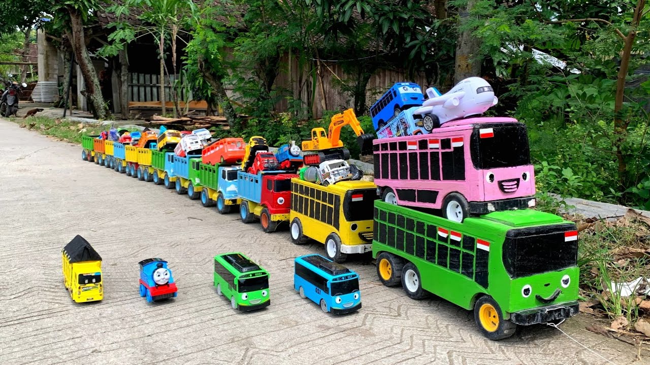 WADIDAW !! Mobil Truk Tronton Panjang Bongkar Mainan Mobil Mobilan Truk Molen, Forklif, Excavator