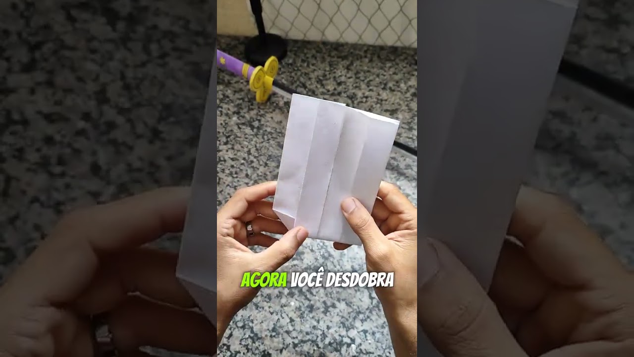 SUPORTE PARA ESPADA DE PAPEL