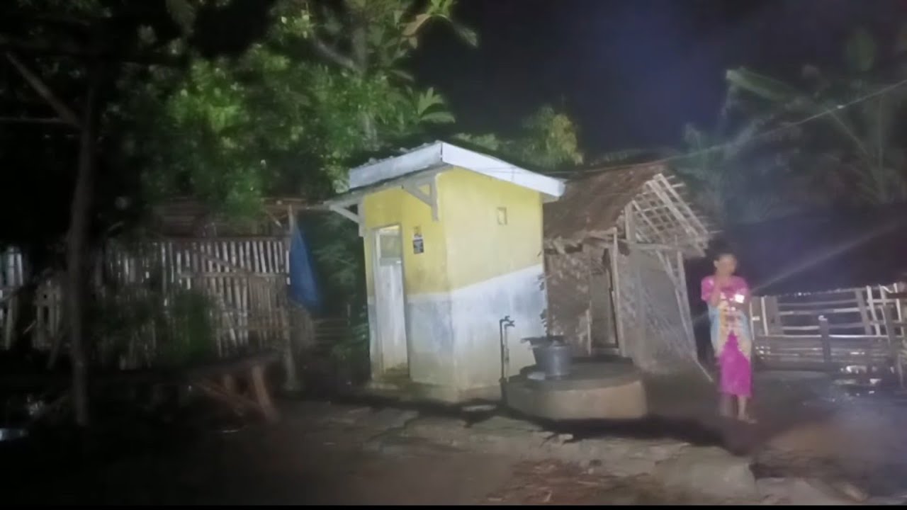 MALAM INI ADA KUNTI BERDASTER CANTIK