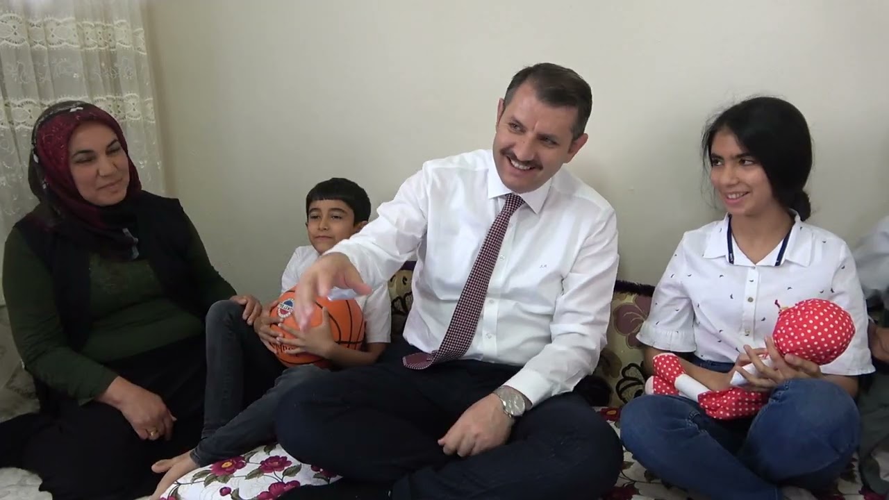 VALİ AYHAN, BOZOVA'DA