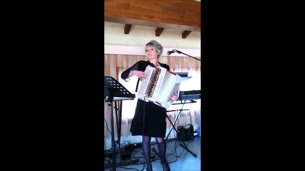 La valse de la forêt interprétée par Corinne Martin-Borret