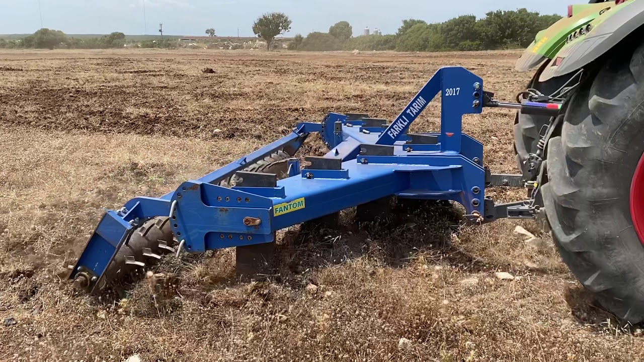 FENDT 724 TAŞLI TARLADA PATLATMA