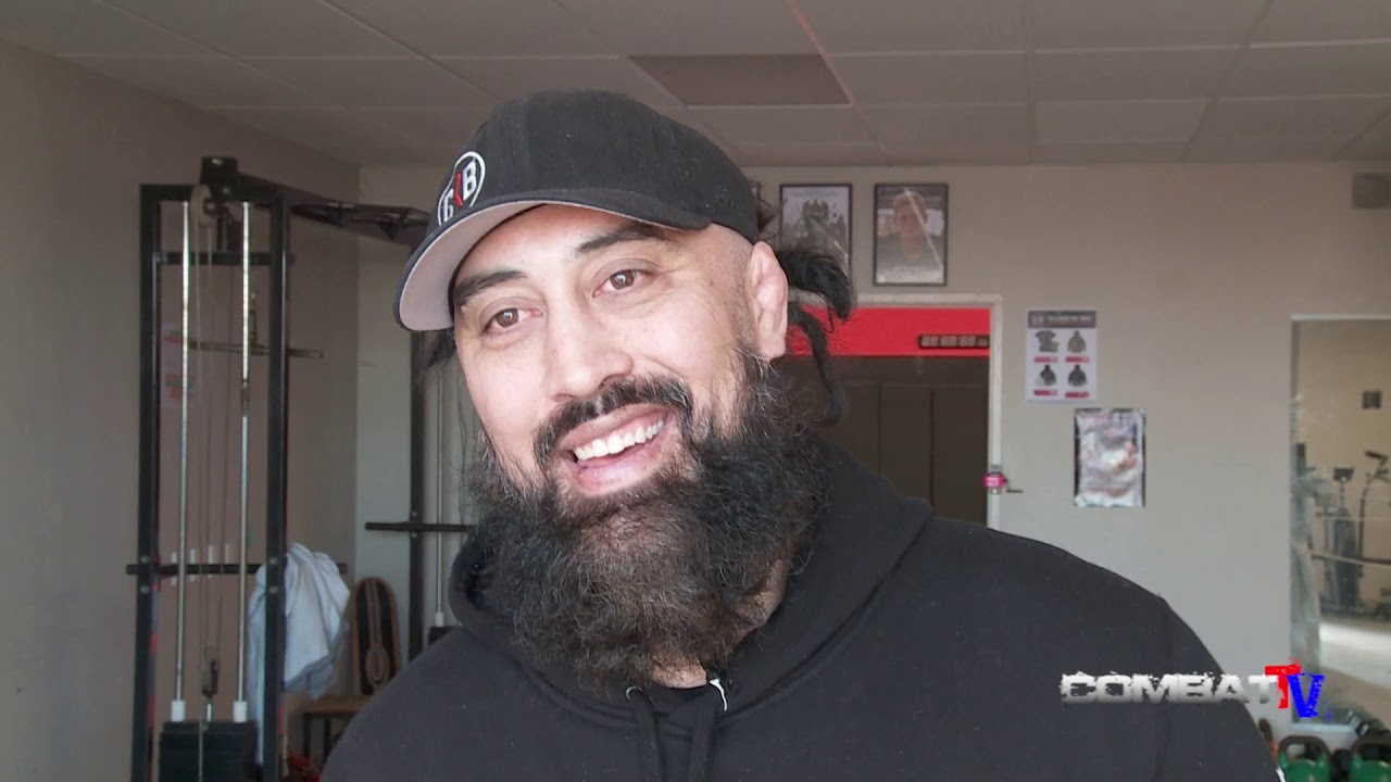 Eugene Bareman from City Kick Boxing covers the Israel Adesanya Paulo Costa fight + much more.