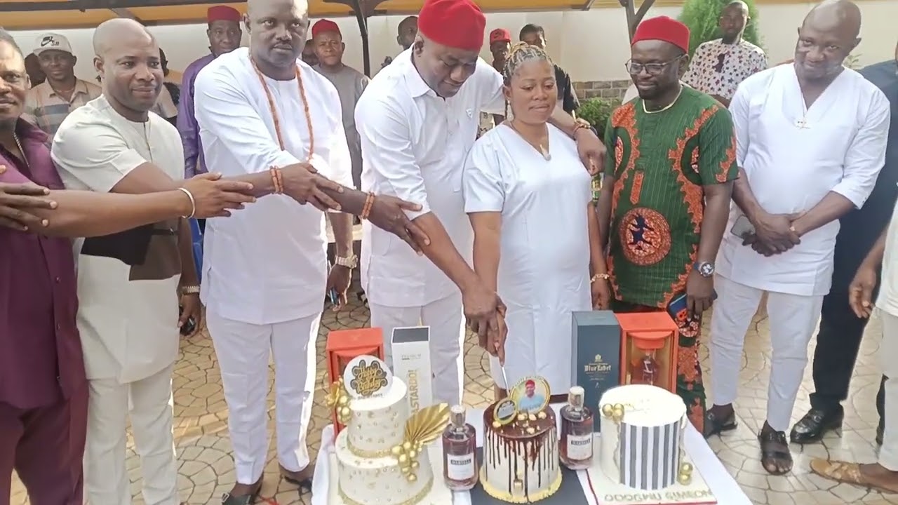 live Stage Sunday Odili At Birthday Celebration Simeon Gab Democracy.