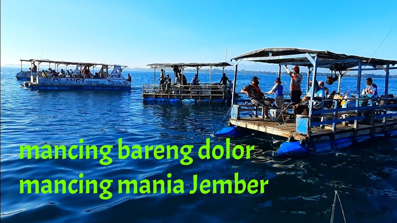 parade perahu drum plastik dalam rangka mancing bareng kawan mancing mania Jember
