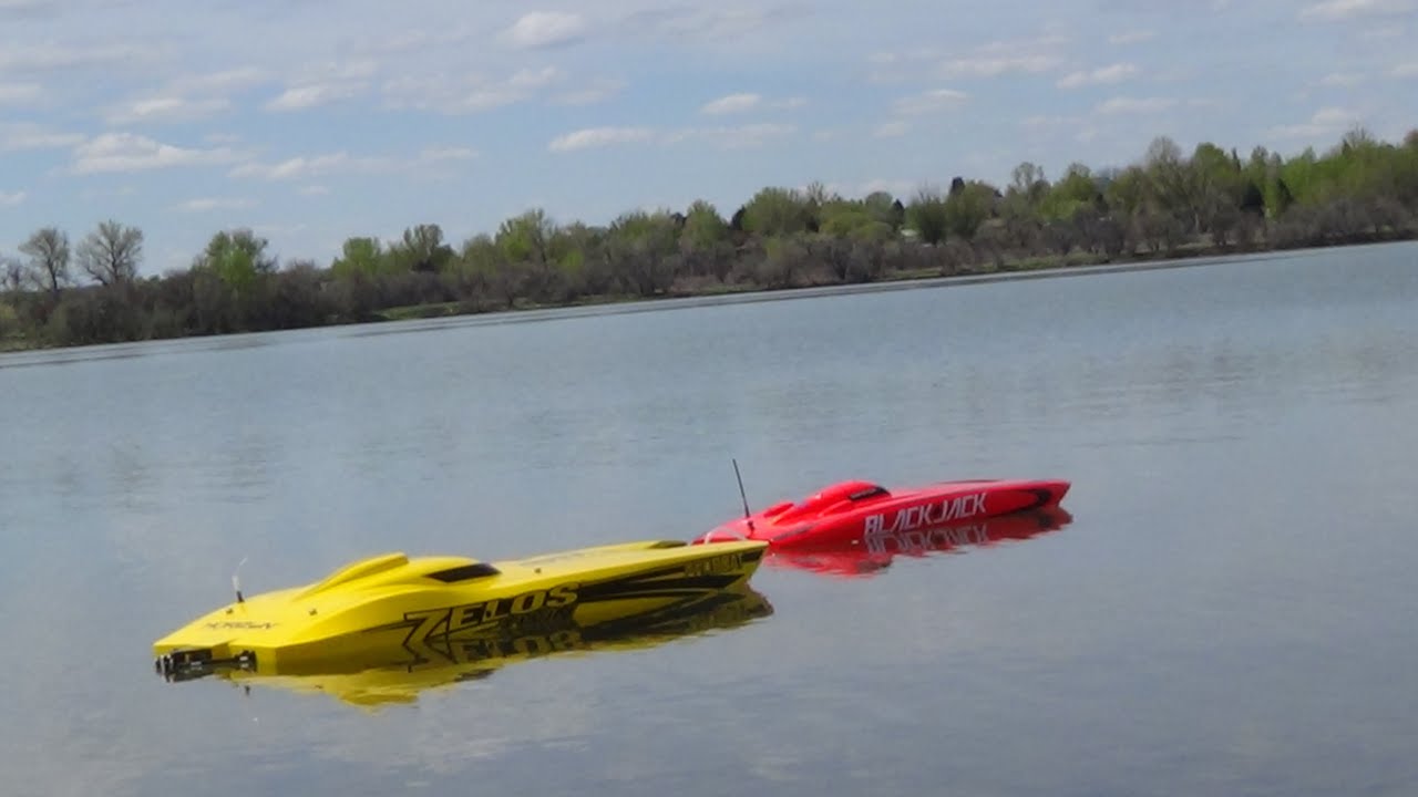 Pro Boat Zelos 36 6s Blackjack 6s lipo