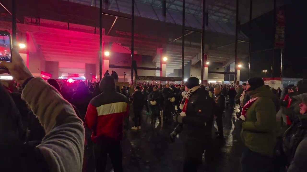 Einsingen vor 🔴⚪ Rot-Weiss Essen - Energie Cottbus 🔴⚪