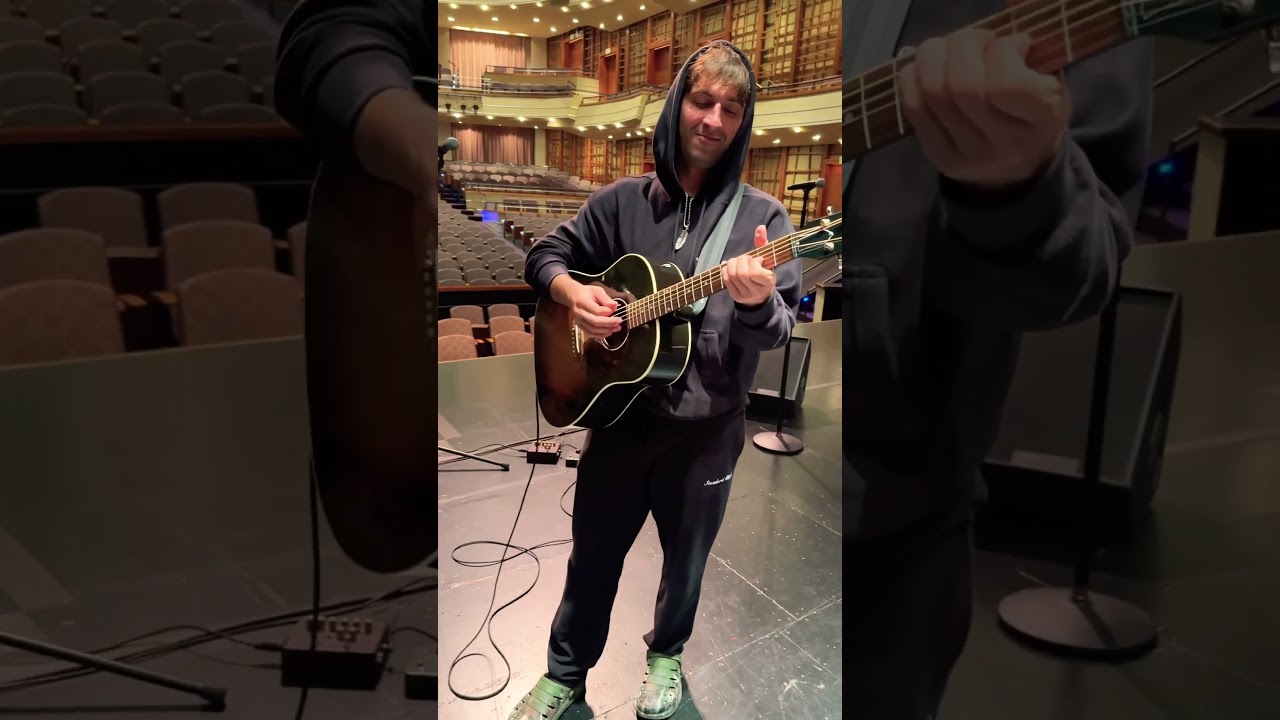 When Gibson sends you the best acoustic you&rsquo;ve ever had ..@gibsonguitar #gibson #acoustic #j45